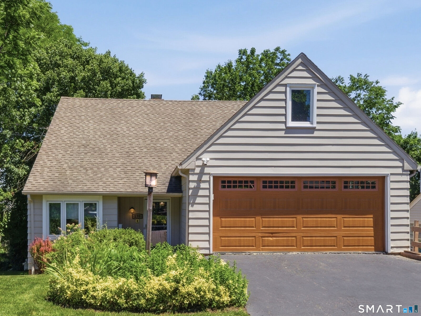 Property Photo:  170 Clifton Avenue  CT 06107 
