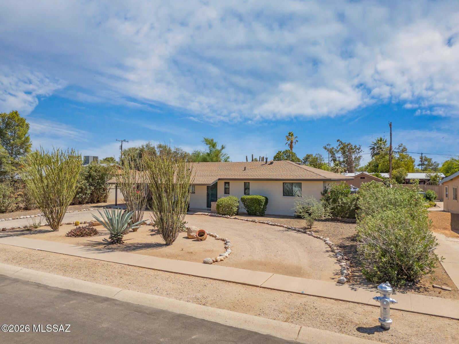 Property Photo: 1012 S Carnegie Drive AZ 85710
