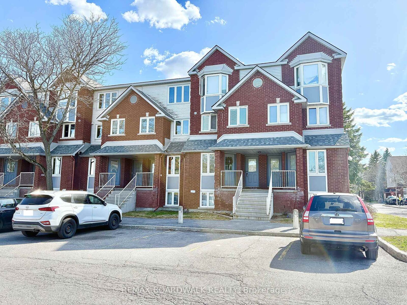 Property Photo: 5 Briston Private ON K1G 5P6