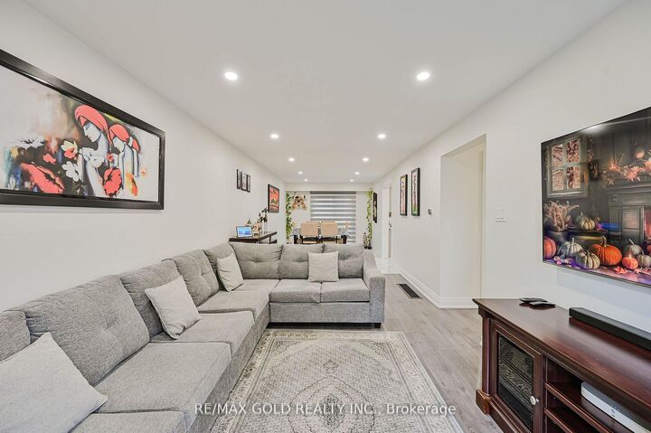 Property Photo: 105 Skegby Road ON L6V 2T8