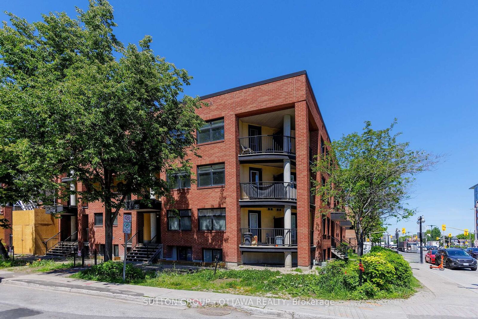 Property Photo: 255 Clarence Street 10 ON K1N 5P9