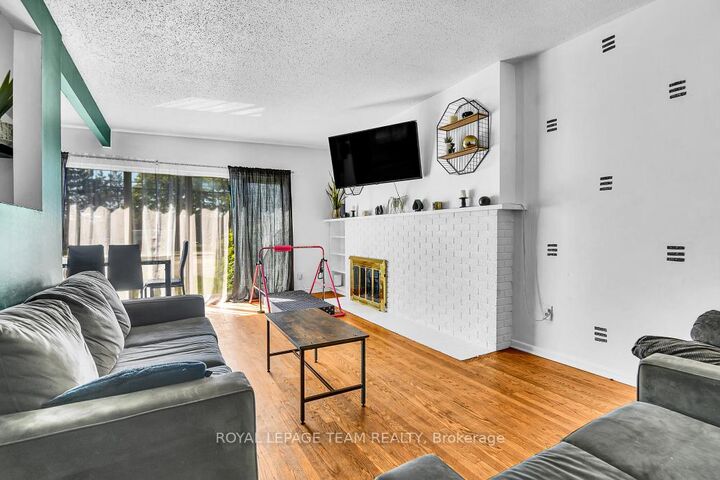 Property Photo: 2383 Walkley Road ON K1G 3H1