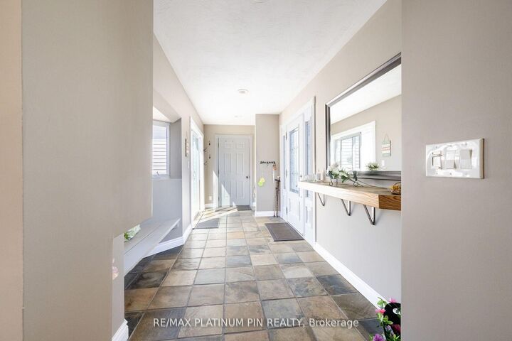 Property Photo: 21 Longfield Drive ON L0A 1A0