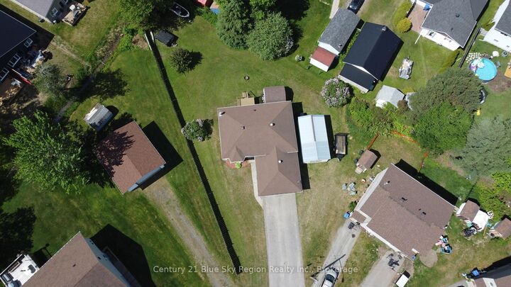 Property Photo:  22 Paiement Court  ON P2B 3E4 
