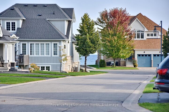 Property Photo: 26 Starboard Circle ON L9Z 0E9