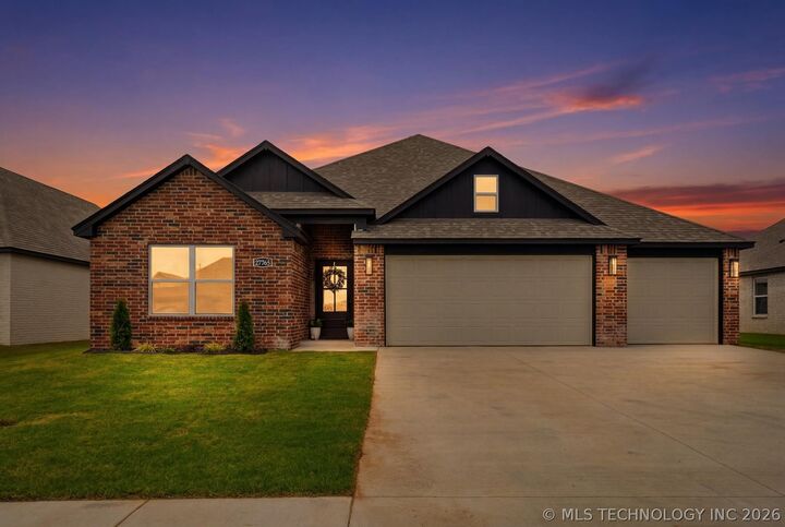 Property Photo:  27765 E 109th Place S  OK 74429 