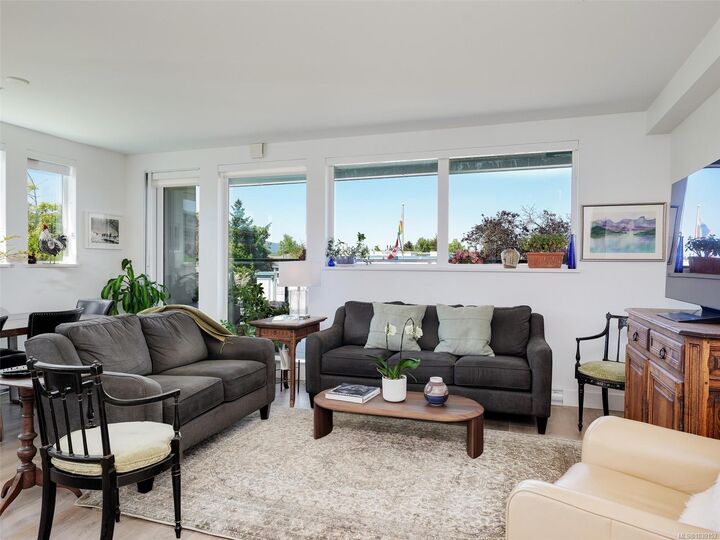 Property Photo:  2461 Sidney Ave #201  BC V8L 1Y8 