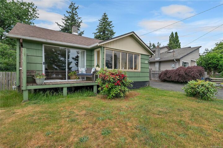 Property Photo: 674 Thulin St BC V9W 2L3