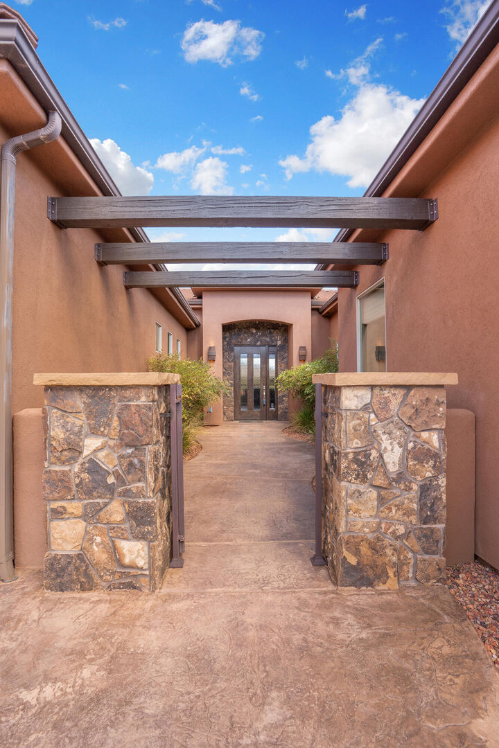 Property Photo:  322 N 340 E  UT 84738 