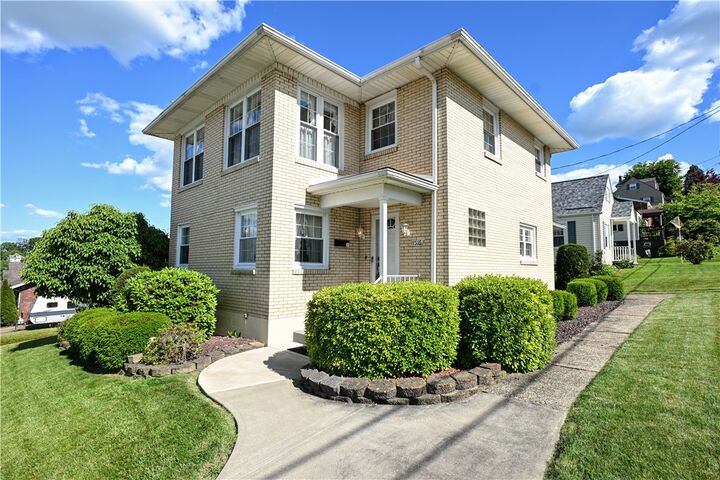 Property Photo: 1516 Spruce Street PA 15062