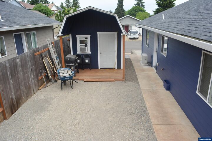 Property Photo:  928 Trust Ln SE  OR 97306 