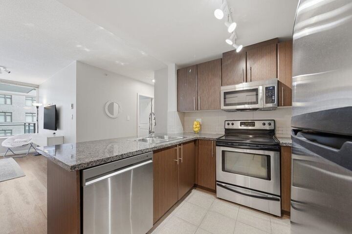 Property Photo:  898 Carnarvon Street 1803  BC V3M 0C3 