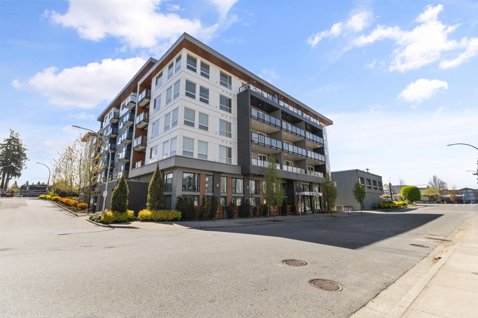 Property Photo:  32838 Ventura Avenue 405  BC V2S 0M5 