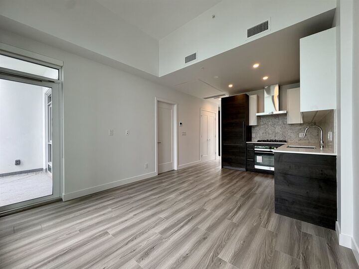 Property Photo:  2381 Beta Avenue 311  BC V5C 0P7 