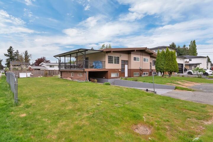 Property Photo: 2211 Beaver Street BC V2T 3C9