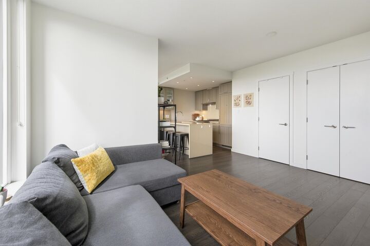 Property Photo: 5665 Boundary Road 1104 BC V5R 0E4