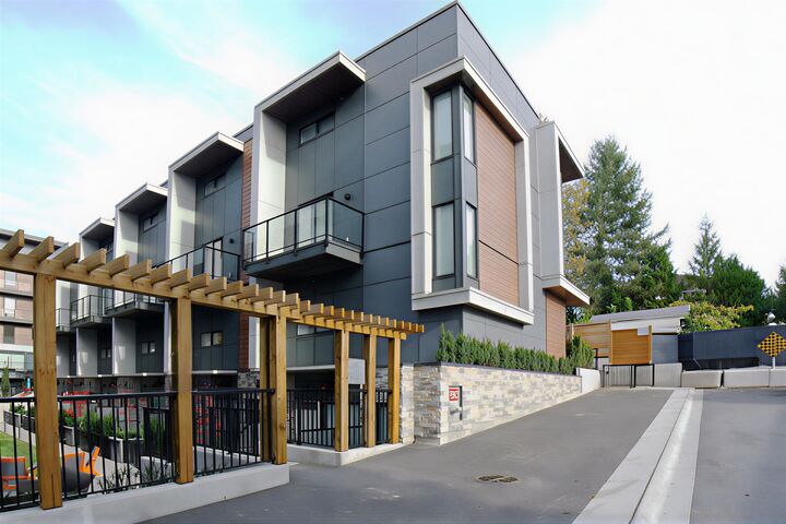 381 Clayton Street 202 — photo 1