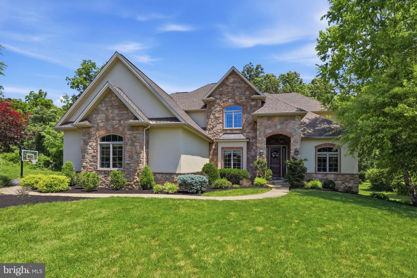 Property Photo: 1392 Fox Hill Drive PA 17078