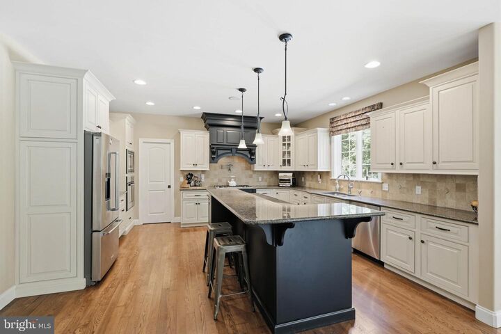 Property Photo: 1392 Fox Hill Drive PA 17078