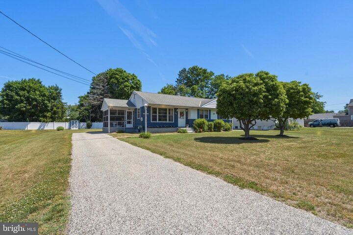 Property Photo:  810 W Summer Road  NJ 08341 