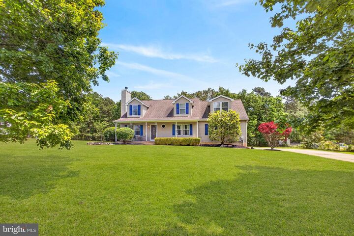 Property Photo:  10 Country Road  NJ 08527 