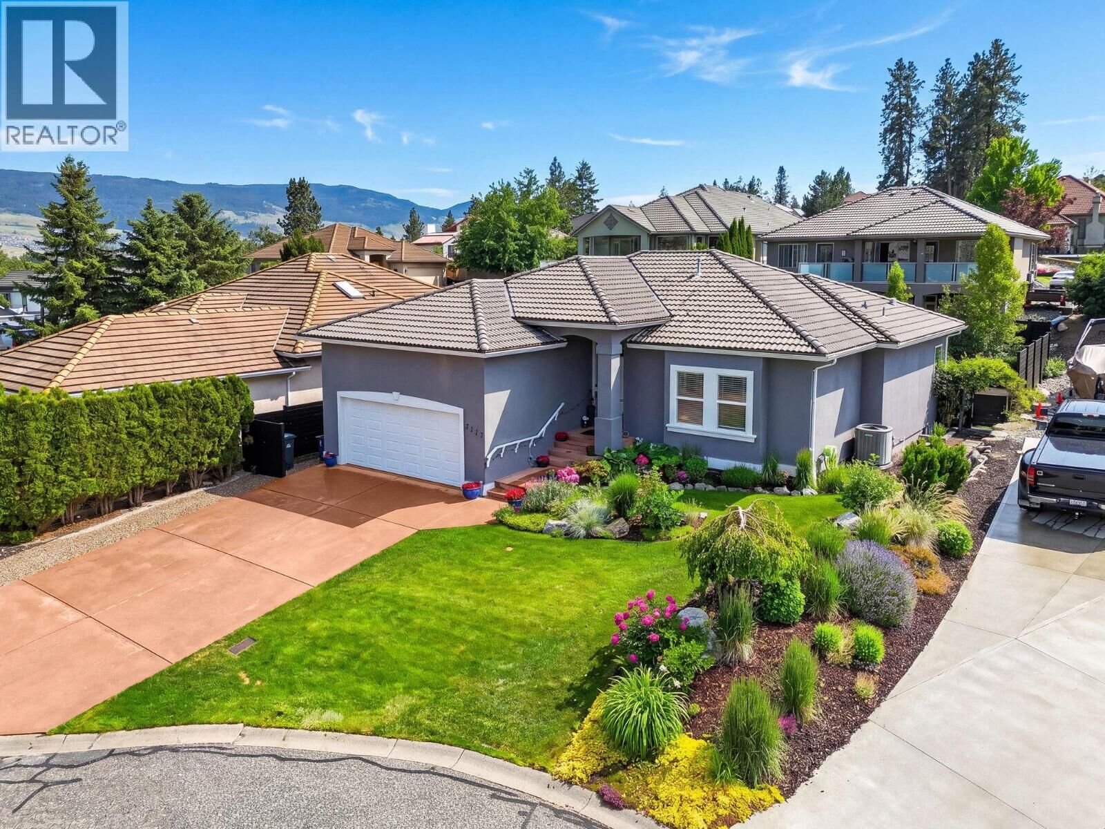Property Photo: 3117 Capistrano Court BC V1V 2A2