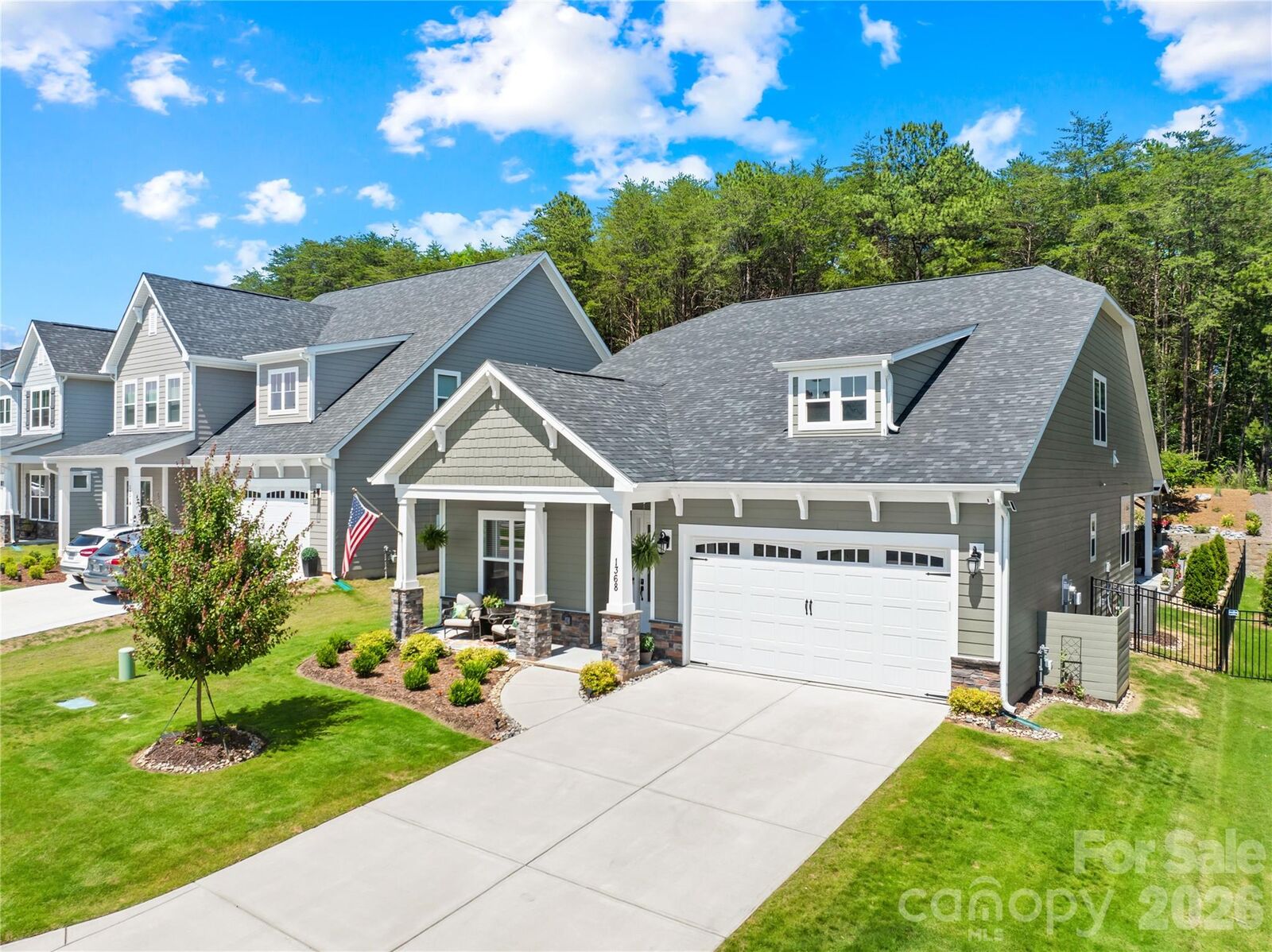 Property Photo: 1368 Cedardale Lane NC 28037