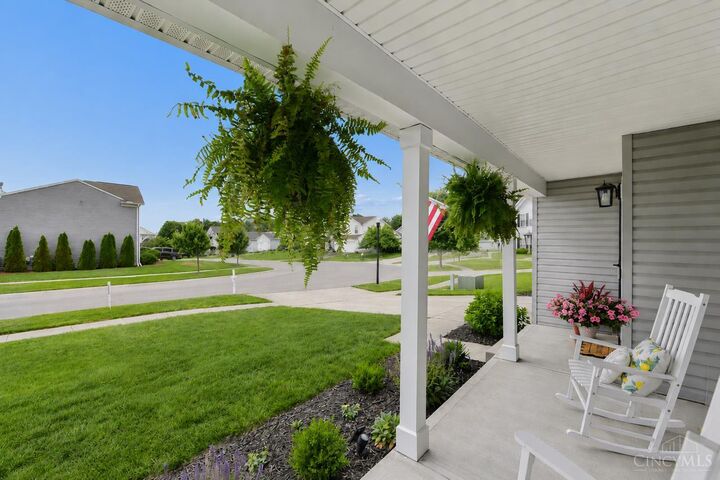Property Photo: 1130 Linford Circle OH 45039