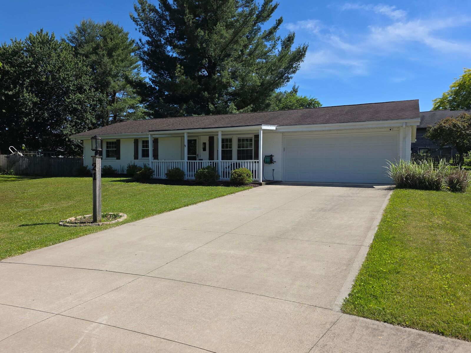 Property Photo:  21 Sussex W Court  OH 44904 