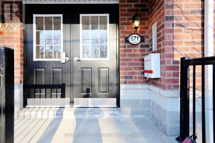 Property Photo:  671A Warden Avenue 26  ON M1L 0G3 
