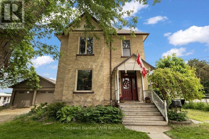 95 John Street South — photo 1