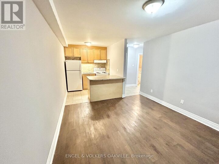 Property Photo: 90 Twenty Fifth Street 31 ON M8V 3P9