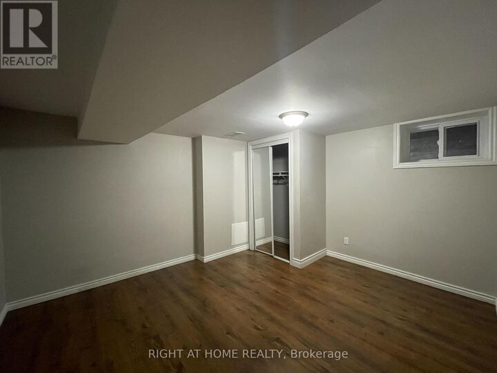 Property Photo:  1311 Davenport Road B  ON M6H 2H3 