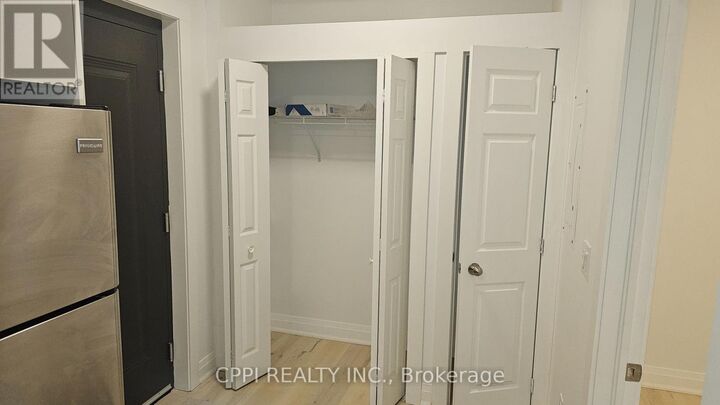 Property Photo:  255 Emerick Avenue 204  ON L2A 2W4 