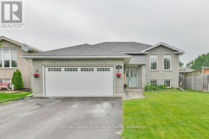 Property Photo:  35 Ridgeview Lane  ON K8V 5P8 