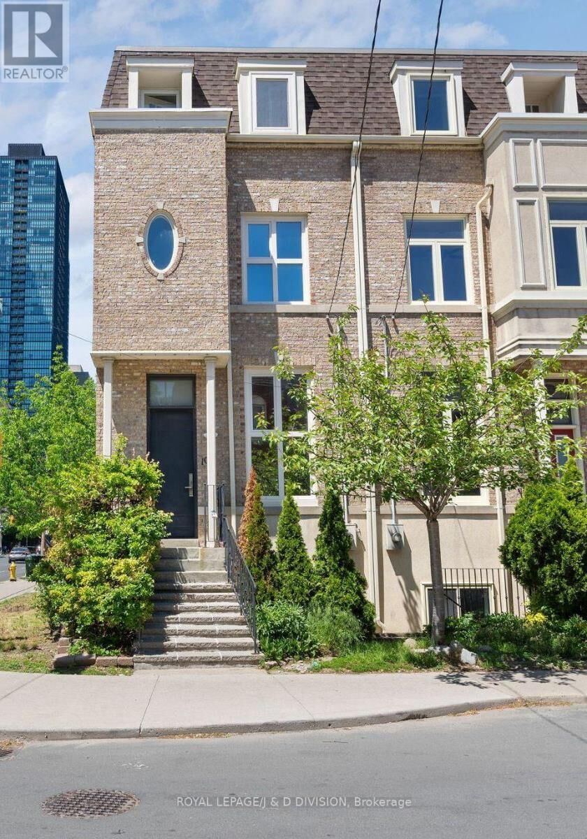 Property Photo: 102 Earl Place ON M4Y 3B9
