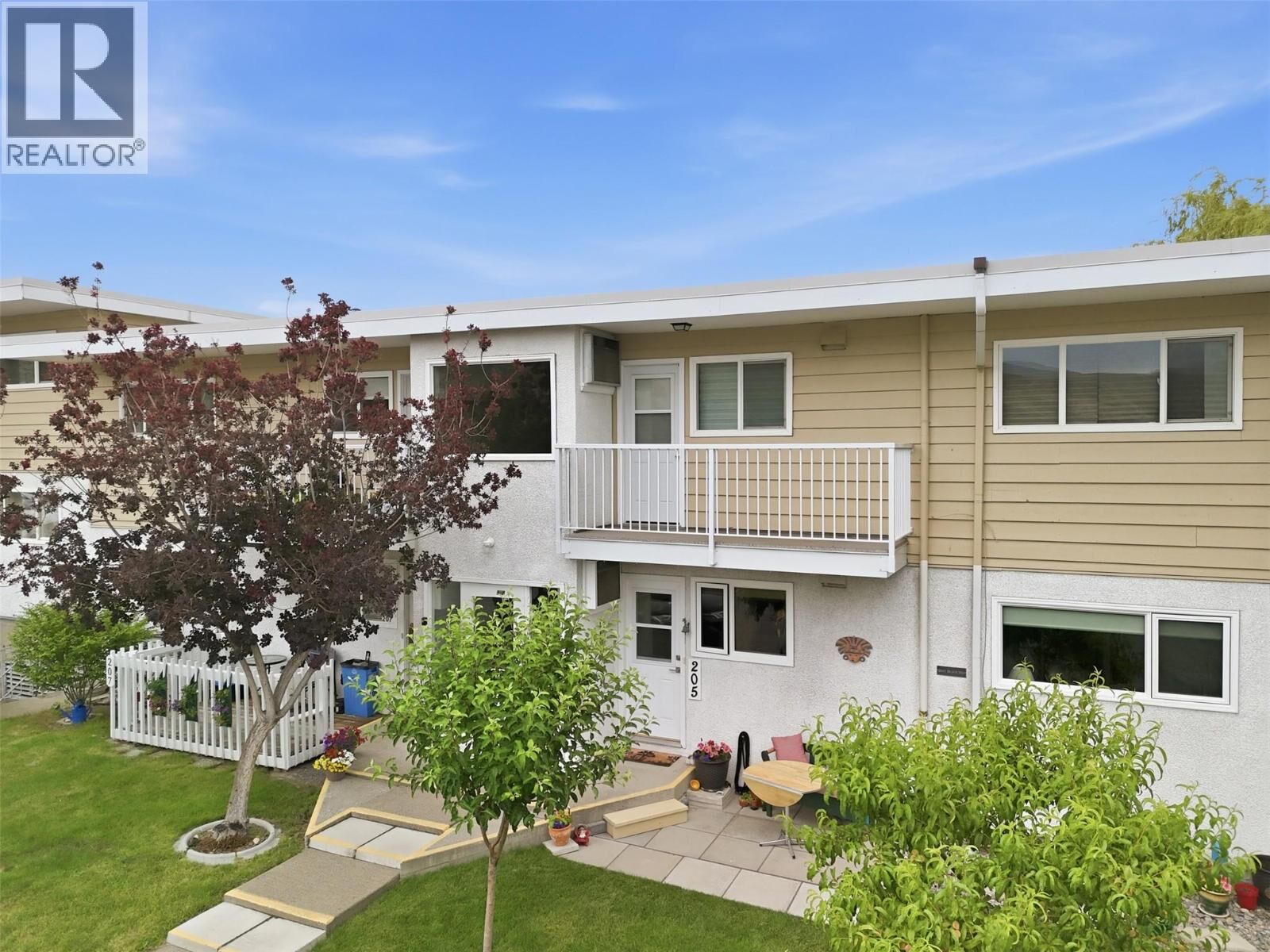 Property Photo: 825 Hill Street 205 BC V0K 1A0