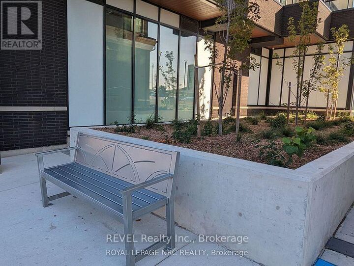 Property Photo:  385 Winston Road 1302  ON L3M 4E8 