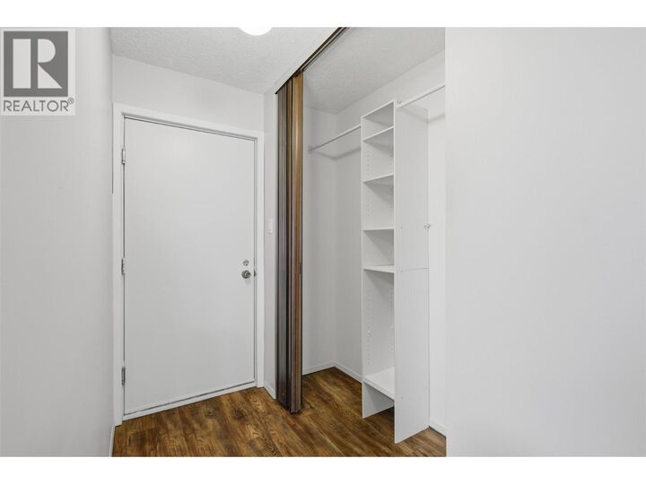 Property Photo:  245 Gordonhorn Crescent 111  BC V2E 1G5 