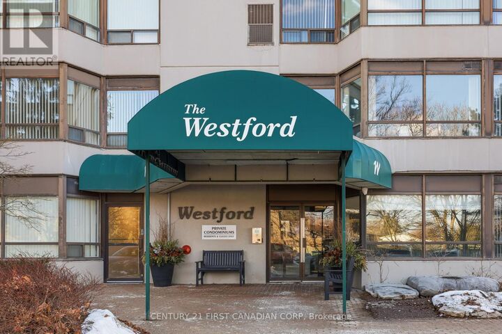 Property Photo: 744 Wonderland Road South 306 ON N6K 4K3