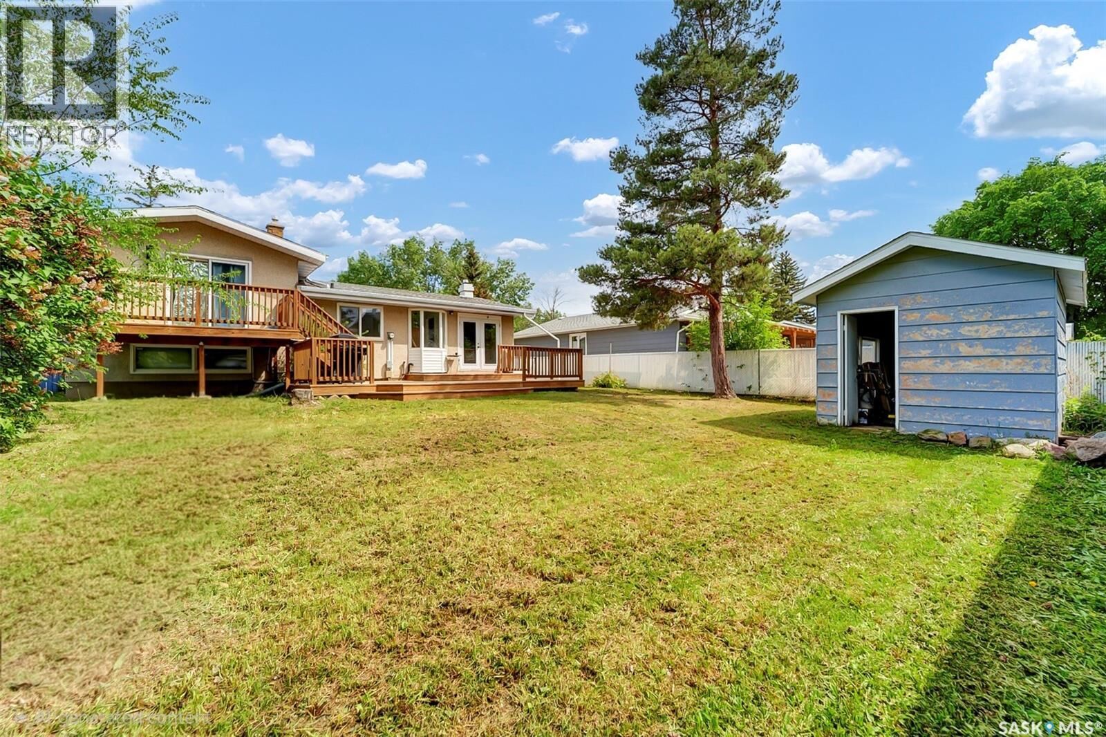 Property Photo: 3421 Harrington Street SK S7H 3Y3