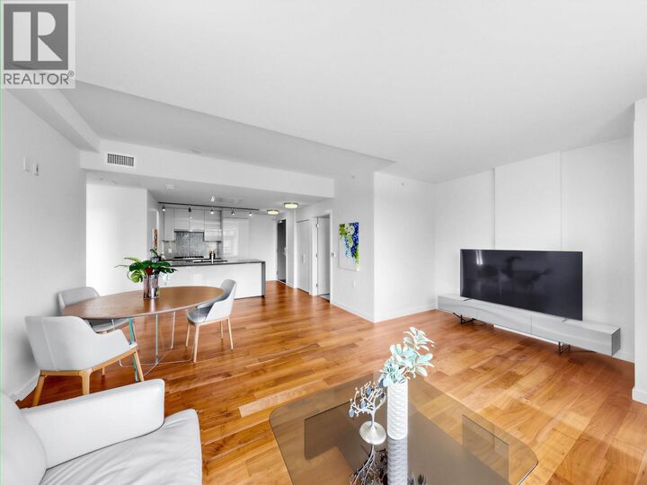 Photo de la propriété:  4189 Cambie Street 402  BC V5Z 2Y2 