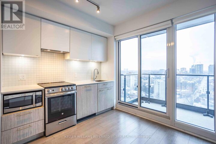 Property Photo: 251 Jarvis Street 1610 ON M5B 0C3