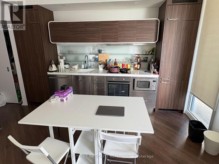 Property Photo:  45 Charles Street East 1912  ON M4Y 0B8 