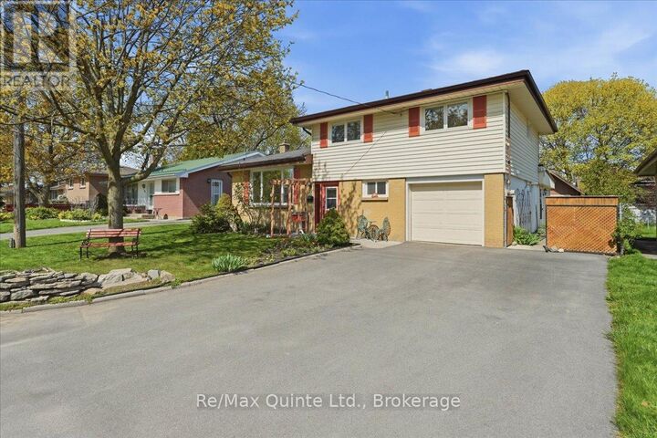 Photo de la propriété:  37 Linton Park Road  ON K8N 4K7 