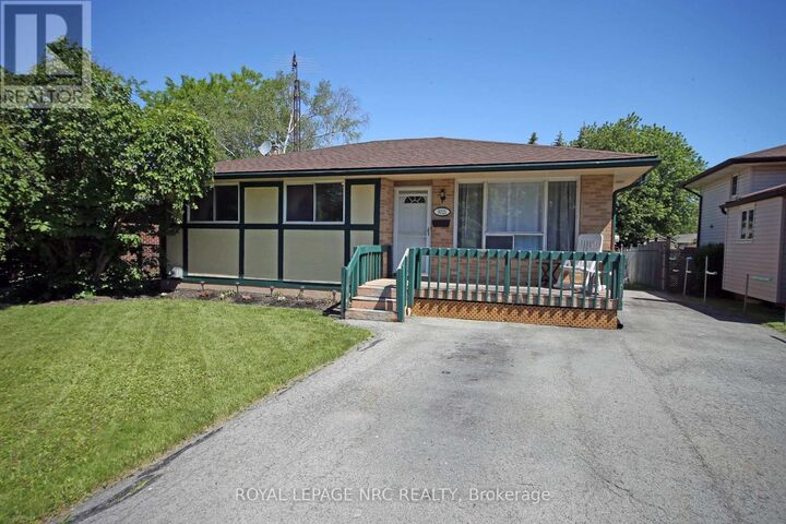 Property Photo:  8025 Thorton Street  ON L2H 2C2 