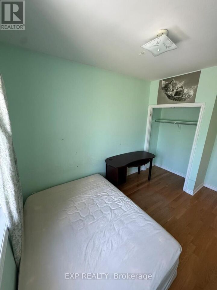 Property Photo:  123 Steeles Avenue East  ON M2M 3Y5 