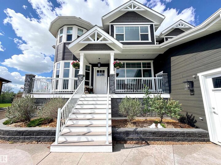 Property Photo:  5749 43 Av  AB T0A 3A1 