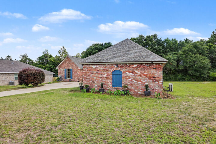 Property Photo:  3280 Chapplewood  FL 32539 