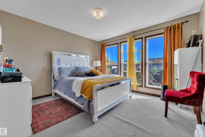 Property Photo: 621 McDonough Link Link NW AB T5Y 0M8